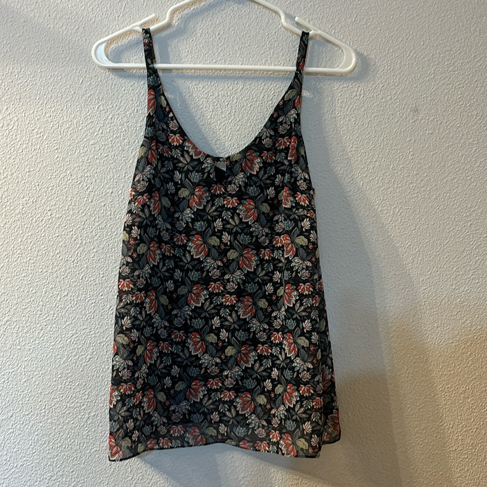 Cabi floral flowy tank top size XS